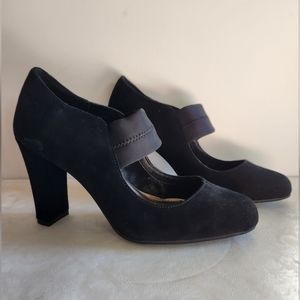 Abella high heal black suede shoes